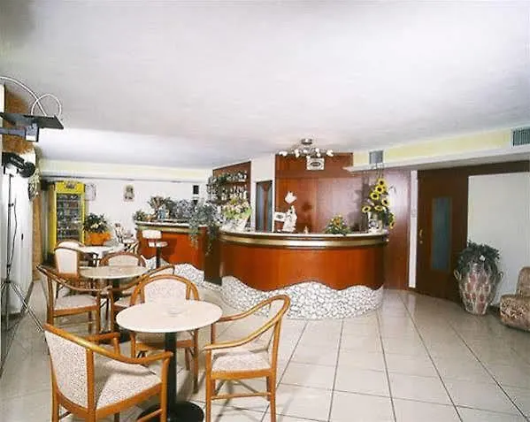 Hotel Beppe Rimini 3*,