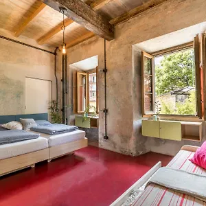 Un Posto A Ostello Milano