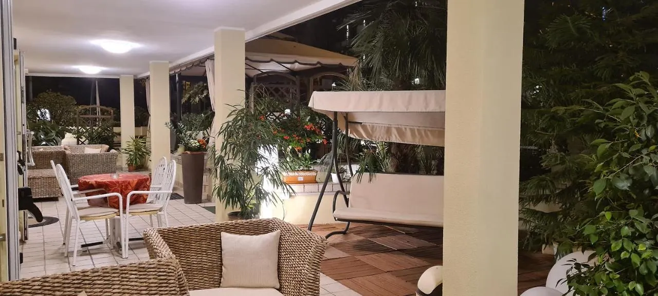 ***  רימיני Hotel Beppe איטליה