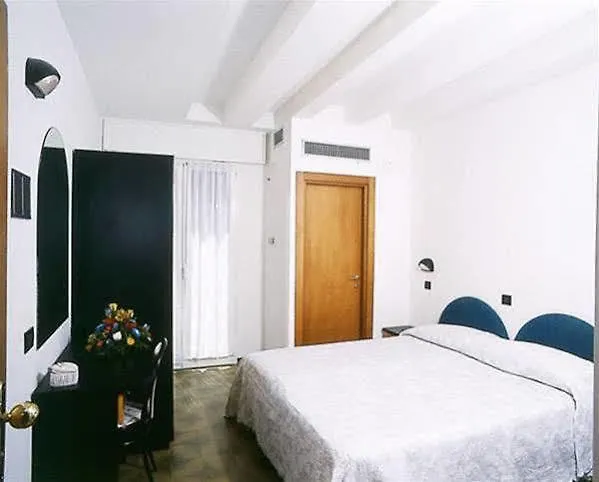 רימיני Hotel Beppe